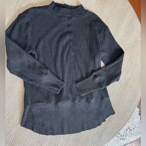 T.La Gray Thermal oversized light weight sweater, Medium